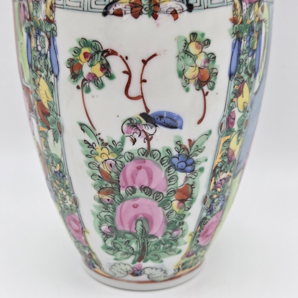 Vintage Chinese Rose Medallion Famille Porcelain Vase Floral Court Gold Trim 10" - Picture 6 of 16
